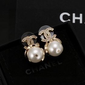 Chanel сережки-гвоздики, высококачественная копия оригинала, изго