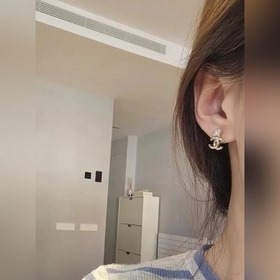 Chanel сережки-гвоздики, высококачественная копия оригинала, изго