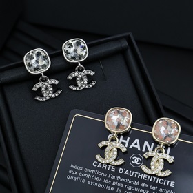 Серьги Chanel с цветными сахарными кубиками двойным логотипом Сла