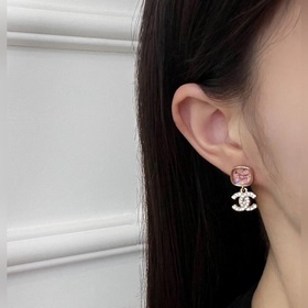 Серьги Chanel с цветными сахарными кубиками двойным логотипом Сла