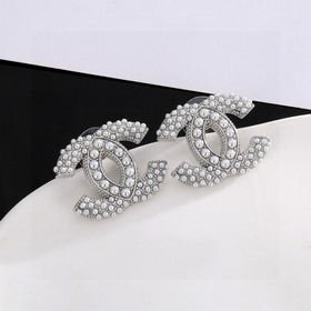 Chanel серьги-гвоздики, точная копия оригинала, высококачественна