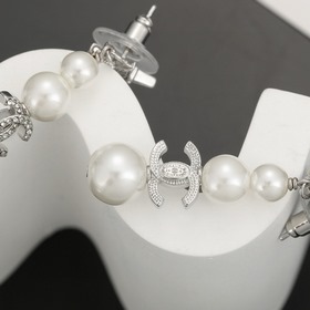 Chanel сережки-гвоздики, точная копия оригинала, высококачественн