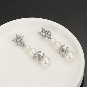Chanel сережки-гвоздики, точная копия оригинала, высококачественн