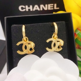 Новый чокер от Chanel, точная копия оригинала. Каждая деталь соот