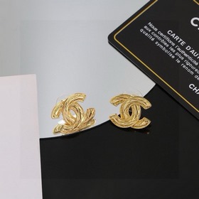 CHANEL Классическая модель из оригинального материала. Очень модн
