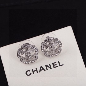 Новая коллекция весны-осени. Серьги Chanel Camellia из серебра 92