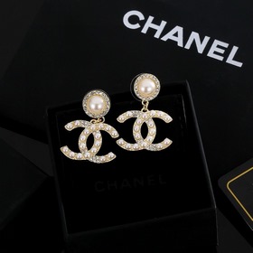 Chanel серьги-гвоздики, точная копия оригинала, высококачественна