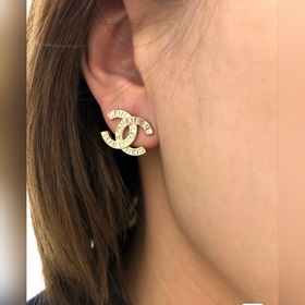 Серьги Chanel. Роскошный стиль. Величественная красота. Известный