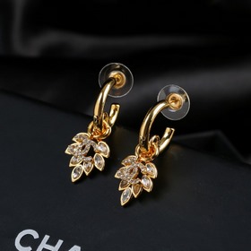 Chanel Новейшие серьги-гвоздики в форме коньского глаза Классичес