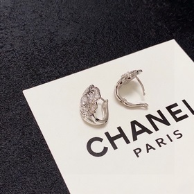 Chanel Camellia с бриллиантами, серьги-подвески с бриллиантами, п