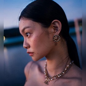 Chanel Классические серьги с двойным C-образным мотивом. Эти серь