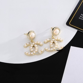 Chanel серьги-гвоздики, точная копия оригинала, высококачественна