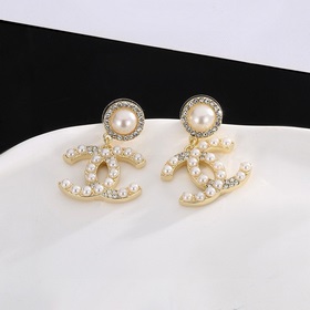 Chanel серьги-гвоздики, точная копия оригинала, высококачественна