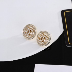 CHANEL Серьги-гвоздики, точная копия оригинала, идеально подходят