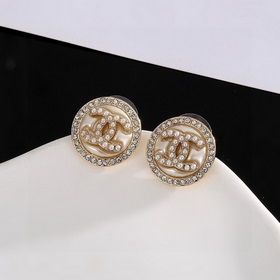 CHANEL Серьги-гвоздики, точная копия оригинала, идеально подходят