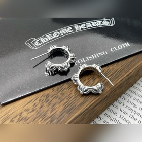 Модный бренд Chrome Hearts Серьги-кольца с крестом