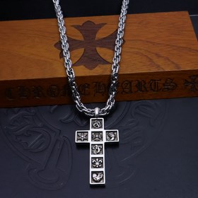 Рекомендуемый подарок на 2025 год： ожерелье Chrome Hearts с закру