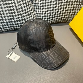 В комплекте с тканевым мешочком, классическая бейсболка Fendi, с 
