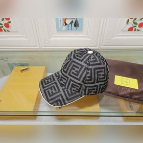 Новая модель... Классическая модель из ассортимента Fendi, изгото
