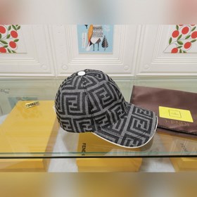 Новая модель... Классическая модель из ассортимента Fendi, изгото