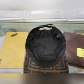 Новая модель... Классическая модель из ассортимента Fendi, изгото