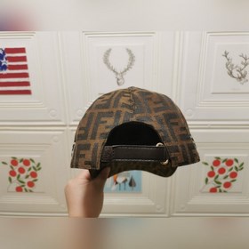 Новая модель... Классическая модель из ассортимента Fendi, изгото