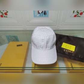 Классическая модель Fendi, изготовлена из хлопкового жаккардового