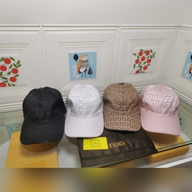 Классическая модель Fendi, изготовлена из хлопкового жаккардового