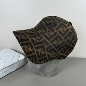 FENDI Официальный сайт Новинки Бейсболка из серии Old Flower Клас
