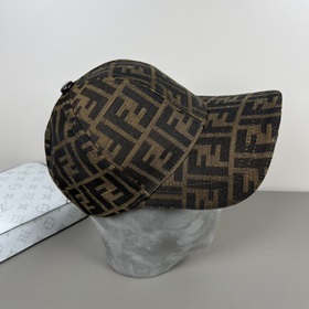 FENDI Официальный сайт Новинки Бейсболка из серии Old Flower Клас