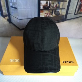 Классическая модель от Fendi, изготовлена из хлопкового жаккардов