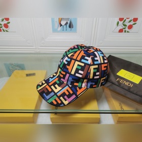 Новейшая модель на официальном сайте Fendi, высококачественная тк