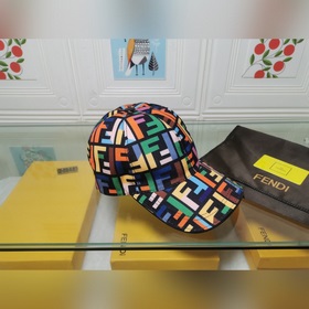 Новейшая модель на официальном сайте Fendi, высококачественная тк