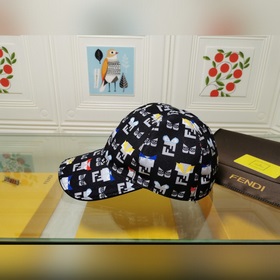 Новейшая модель на официальном сайте Fendi, высококачественная тк