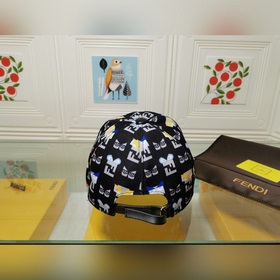 Новейшая модель на официальном сайте Fendi, высококачественная тк
