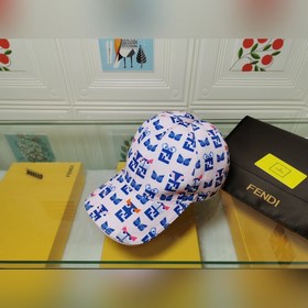 Новейшая модель на официальном сайте Fendi, высококачественная тк
