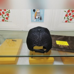 Новая модель. Классическая модель от Fendi, изготовлена из хлопко