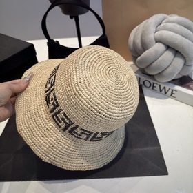 Новая модель шляпы FD Fendi, изготовлена из рафии, с комбинирован