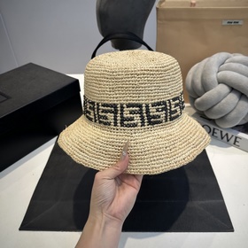 Новая модель шляпы FD Fendi, изготовлена из рафии, с комбинирован