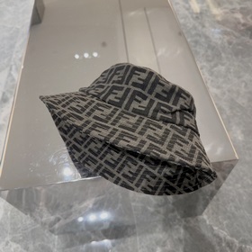 FENDI Fendi Рыбацкая кепка с логотипом, рыбацкая кепка FD с логот