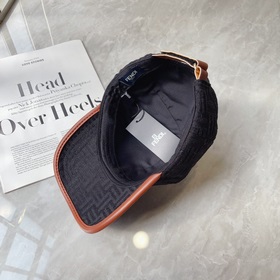 Fendi ~ Новая кепка с узором Классические буквы в старинном стиле