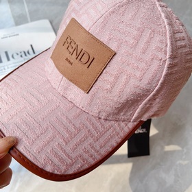 Fendi ~ Новая кепка с узором Классические буквы в старинном стиле