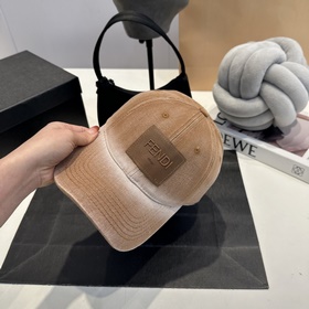 FENDI 2025 новая модель бейсболок для мужчин и женщин, поступила 