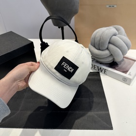 FENDI 2025 новая модель бейсболок для мужчин и женщин, поступила 