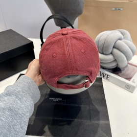 FENDI 2025 новая модель бейсболок для мужчин и женщин, поступила 
