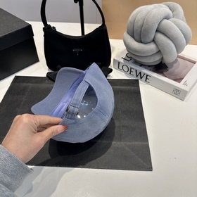 FENDI 2025 новая модель бейсболок для мужчин и женщин, поступила 