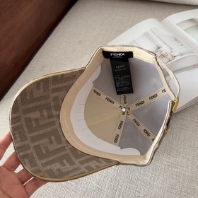 Fendi Отличный крой Новая бейсболка