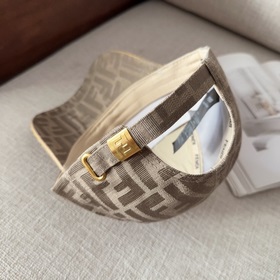 Fendi Отличный крой Новая бейсболка