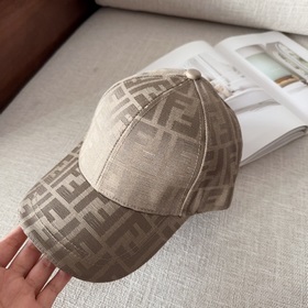 Fendi Отличная форма Новая бейсболка