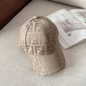 Fendi Отличная форма Новая бейсболка